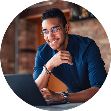 ISV partner checks his account balance on a laptop.